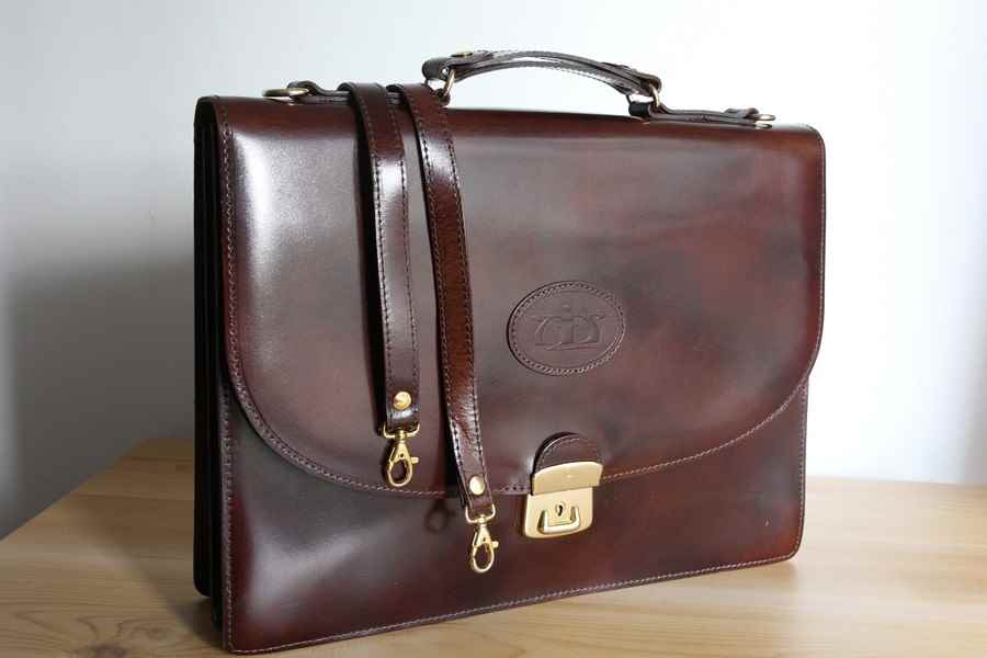 Gorgeous Business Briefcase Shoulder Strap Top Handle Genuine Leather