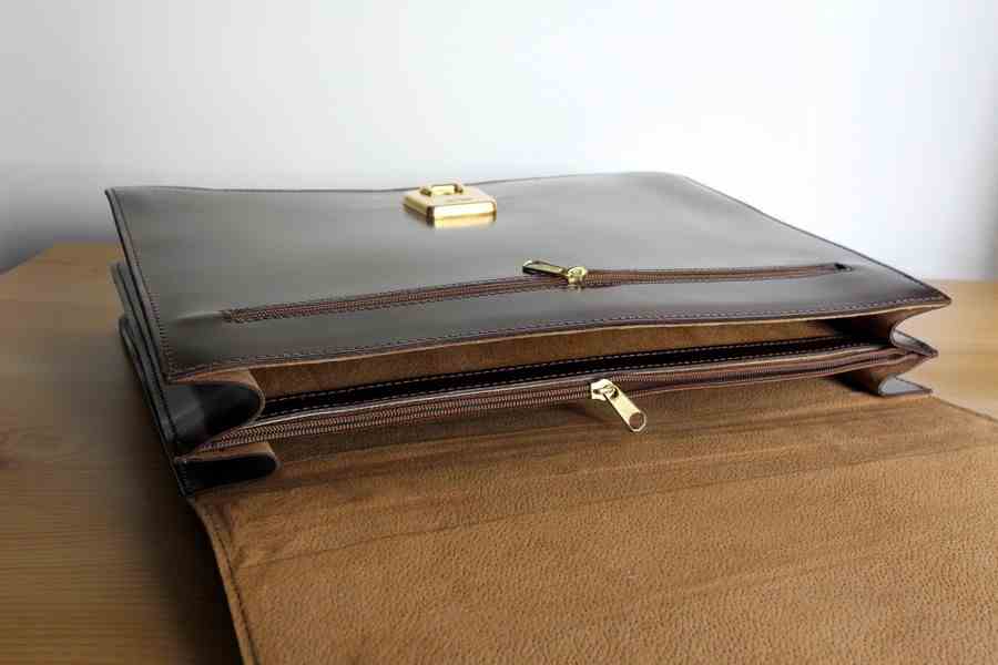 Gorgeous Business Briefcase Shoulder Strap Top Handle Genuine Leather